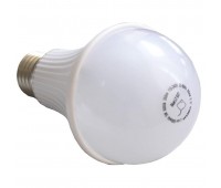 SKAT LED-220 E27, лампа светодиодная c Li-ion аккумулятором